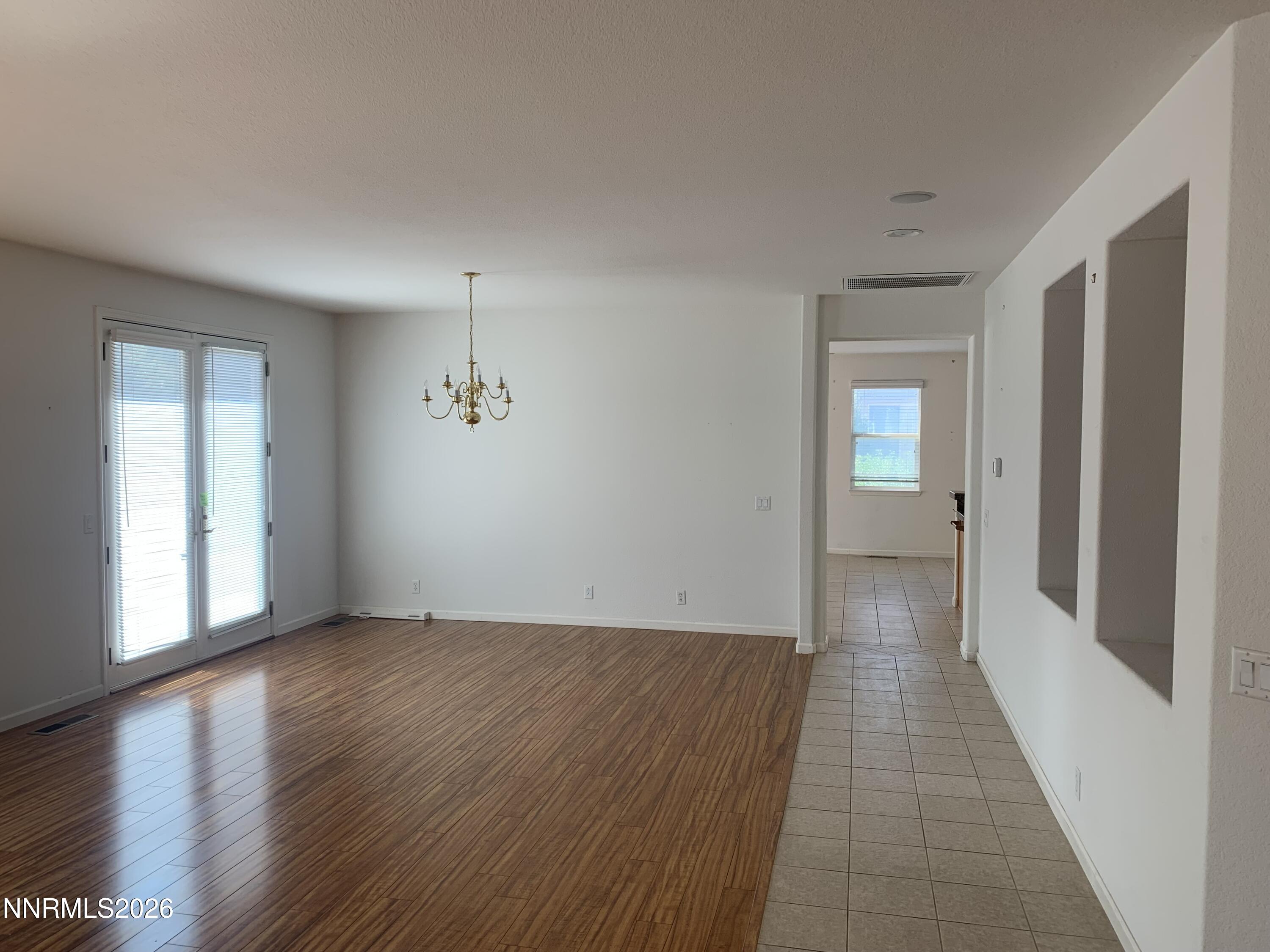 3230 Piazzo Circle Reno, NV 89502 - Photo 9 of 27 IMG_2127
