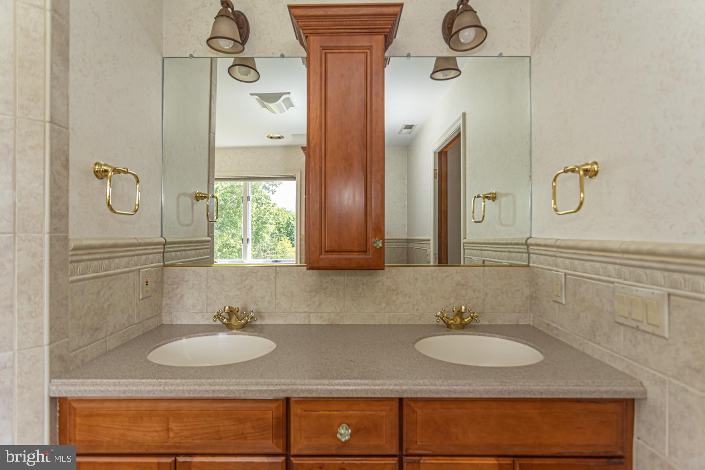 1077 Eagle Road Newtown, PA 18940 - Photo 32 of 63