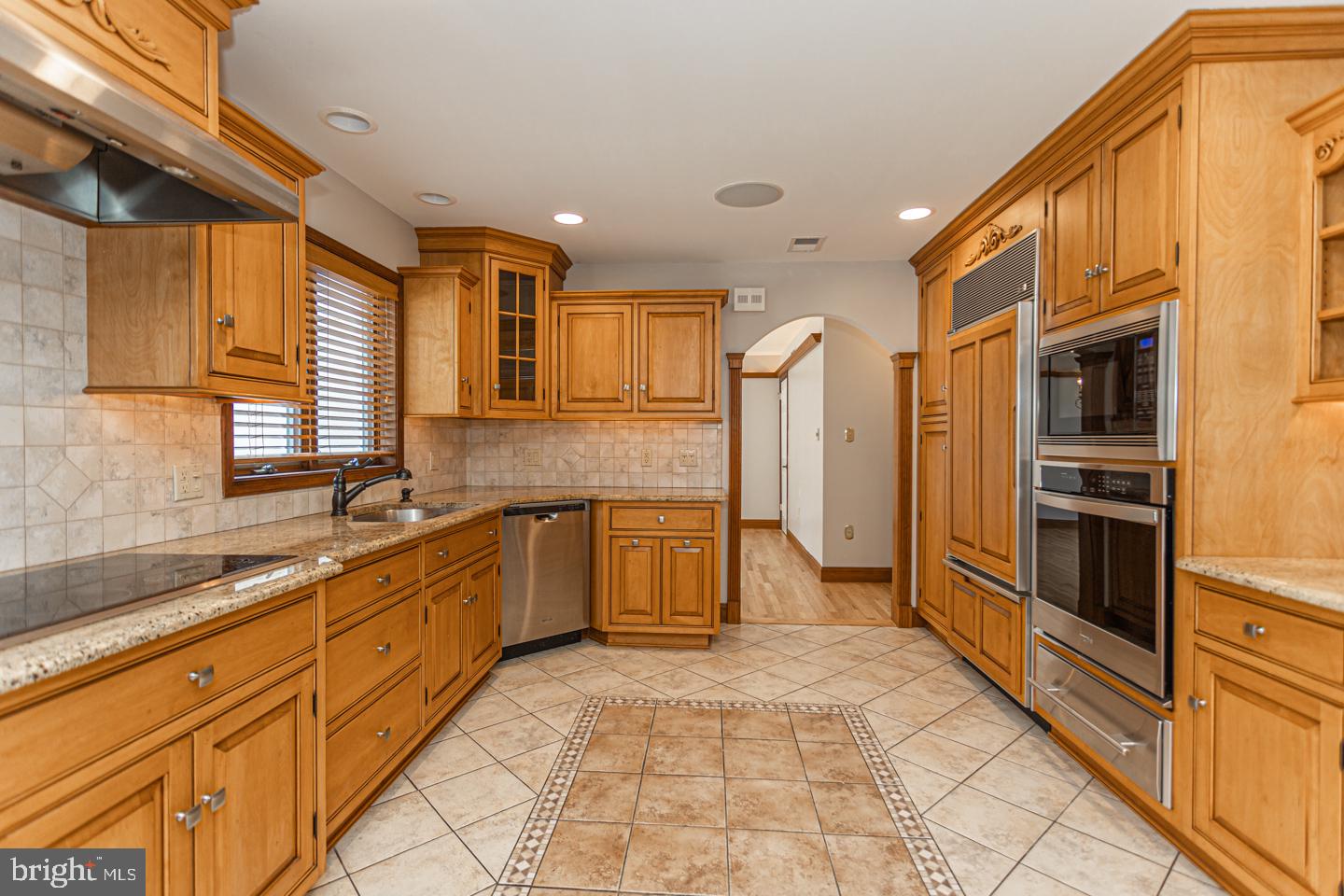 1077 Eagle Road Newtown, PA 18940 - Photo 10 of 63