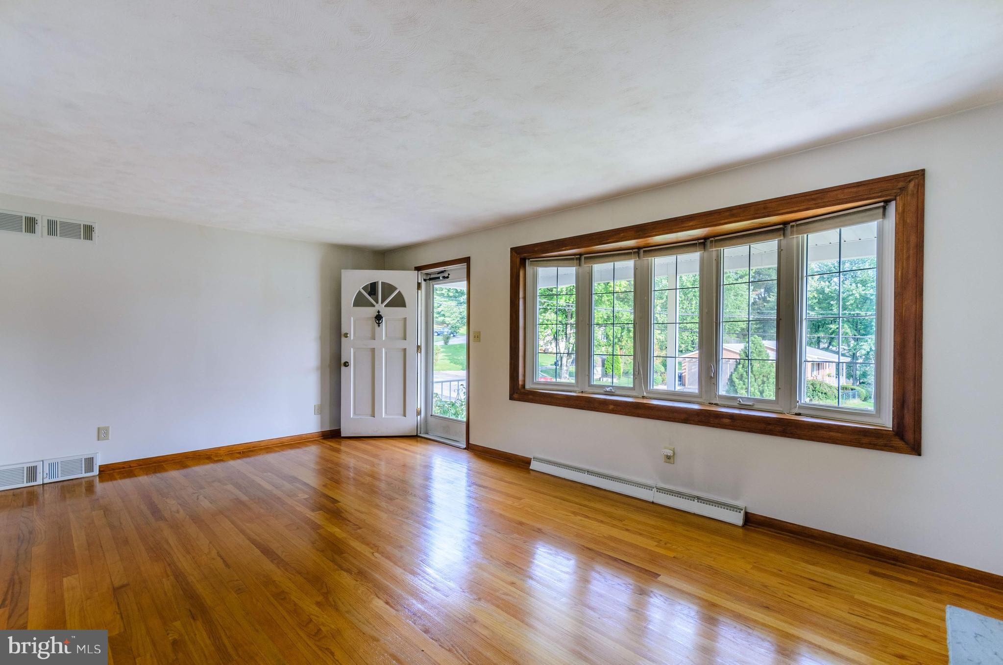 2182 Eden Road York, PA 17406 - Photo 12 of 40 Gallery Image 12