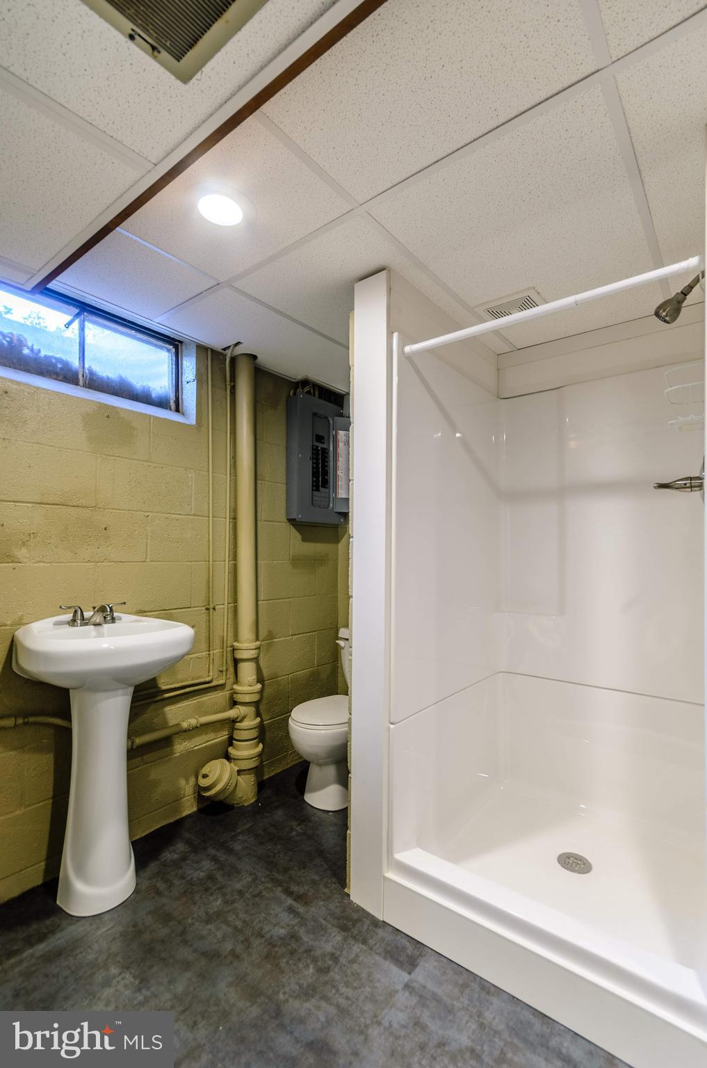 2182 Eden Road York, PA 17406 - Photo 31 of 40 Gallery Image 31
