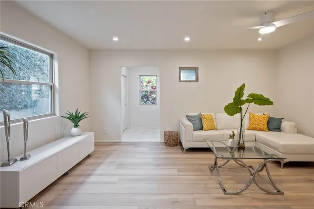 $1,748,000 | 726 West 37th Street, San Pedro, CA 90731