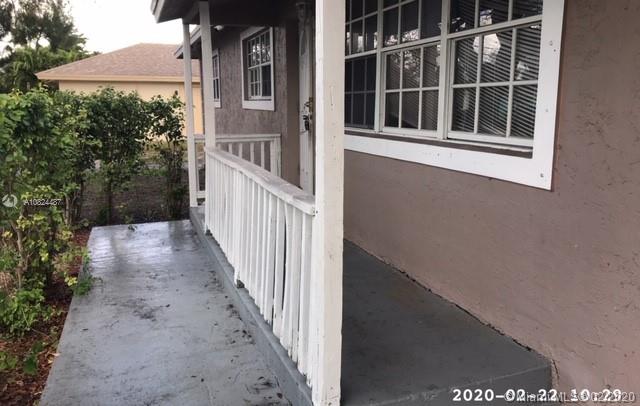 7940 Overlook Road Lake Worth, FL 33462 - Photo 3 of 8 Gallery Image 3