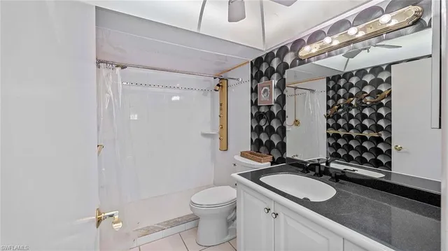 $5,700 | 601 Seaview Court, Unit C106, Marco Island, FL 34145