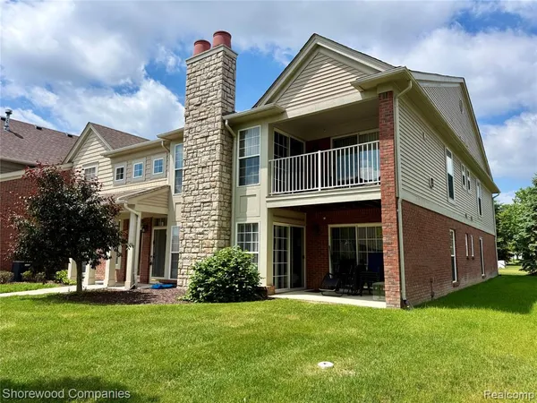$1,895 | 21820 Hartford Way, Macomb, MI 48042