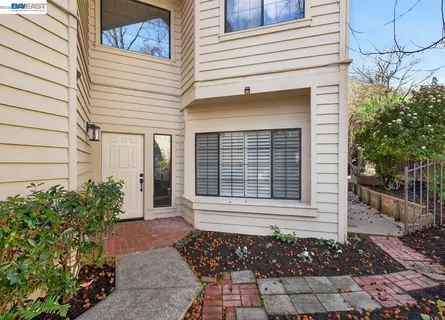 $1,249,000 | 455 Eagle Valley Way, Danville, CA 94506