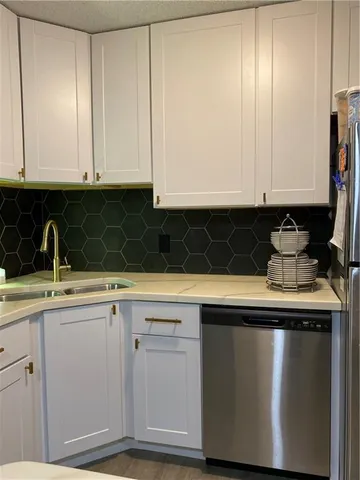 $185,000 | 7714 East 110th Street, Kansas City, MO 64134