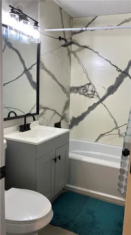 $185,000 | 7714 East 110th Street, Kansas City, MO 64134