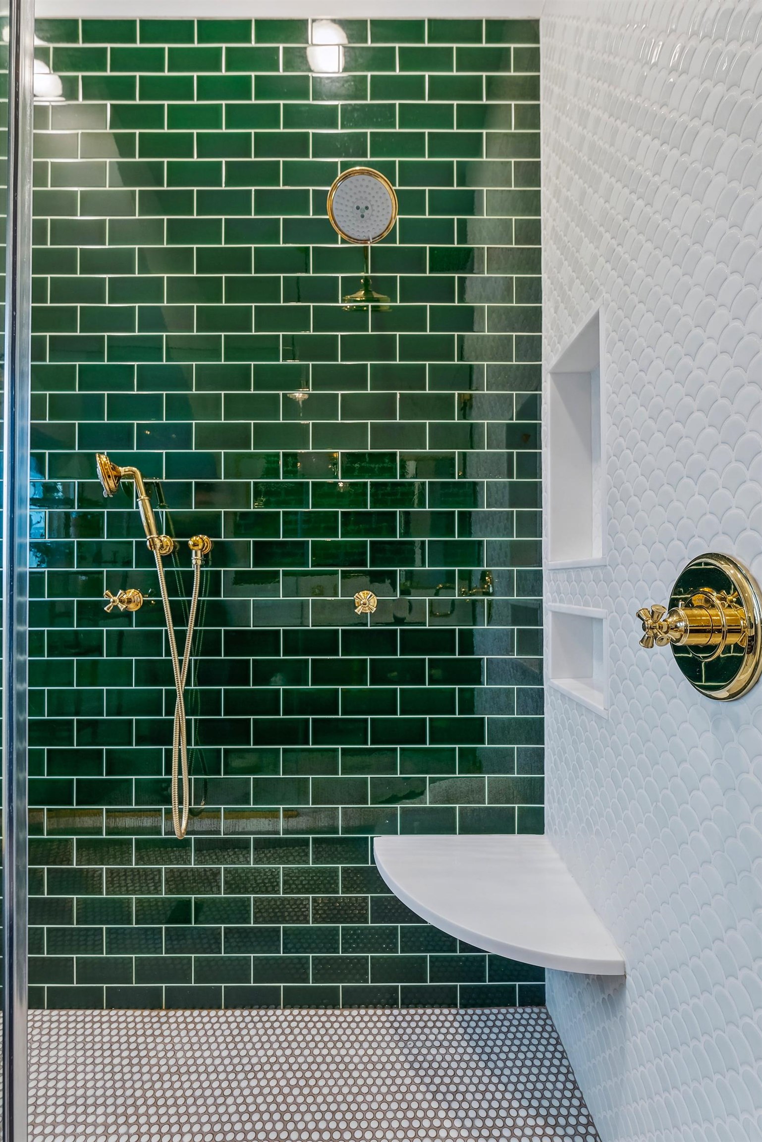 7749 Dune Drive Avalon, NJ 08202 - Photo 40 of 44 a view of a bathroom with a shower