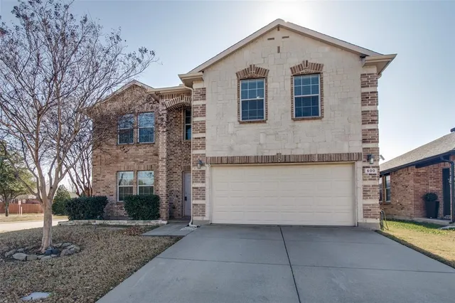 $370,000 | 500 Coolidge Lane, Lavon, TX 75166