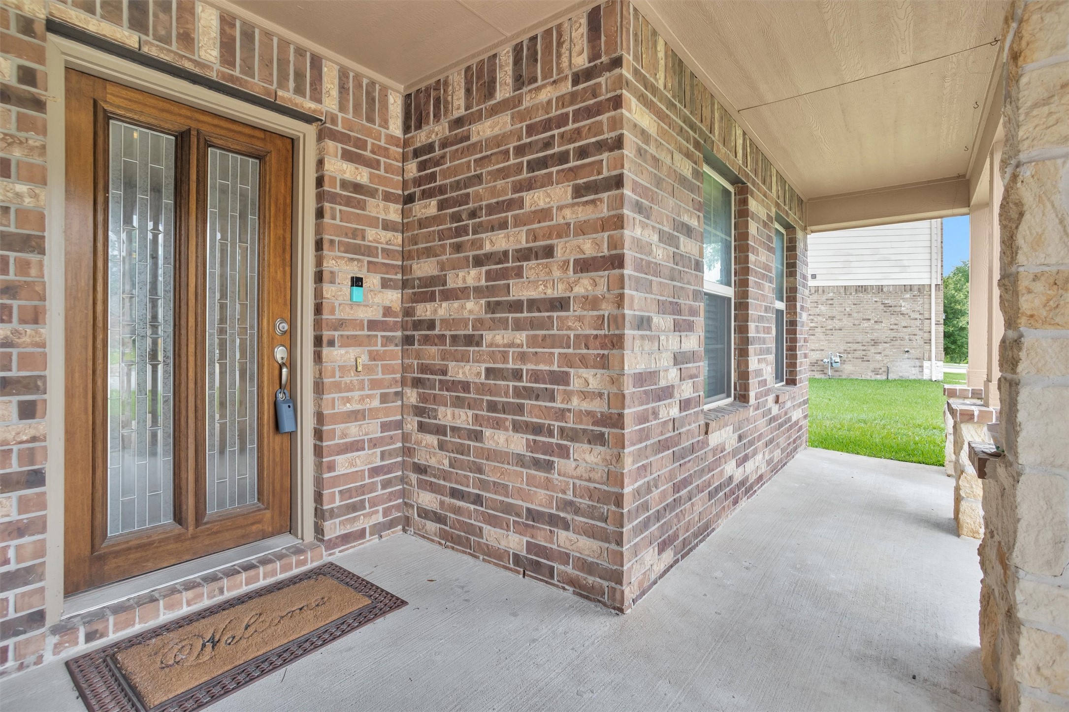 5206 Pointe Spring Crossing Spring, TX 77389 - Photo 4 of 50 Covered front potch