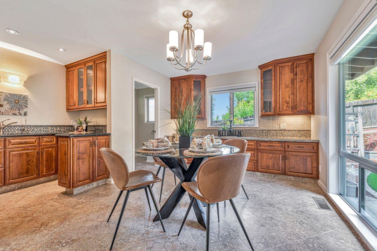 252 Montclair Road Los Gatos, CA 95032 - Photo 20 of 64 Gallery Image 20