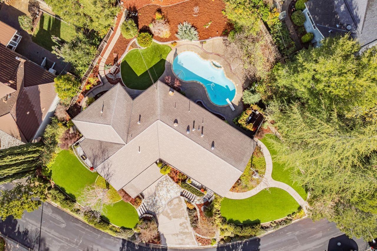 252 Montclair Road Los Gatos, CA 95032 - Photo 56 of 64 Gallery Image 56