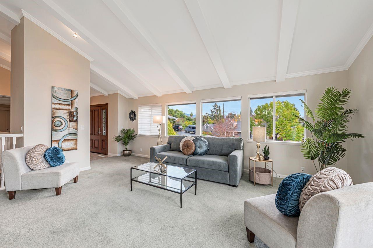 252 Montclair Road Los Gatos, CA 95032 - Photo 8 of 64 Gallery Image 8