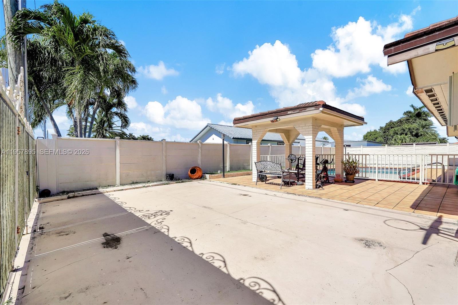 1992 Southwest 139th Court Miami, FL 33175 - Photo 9 of 26