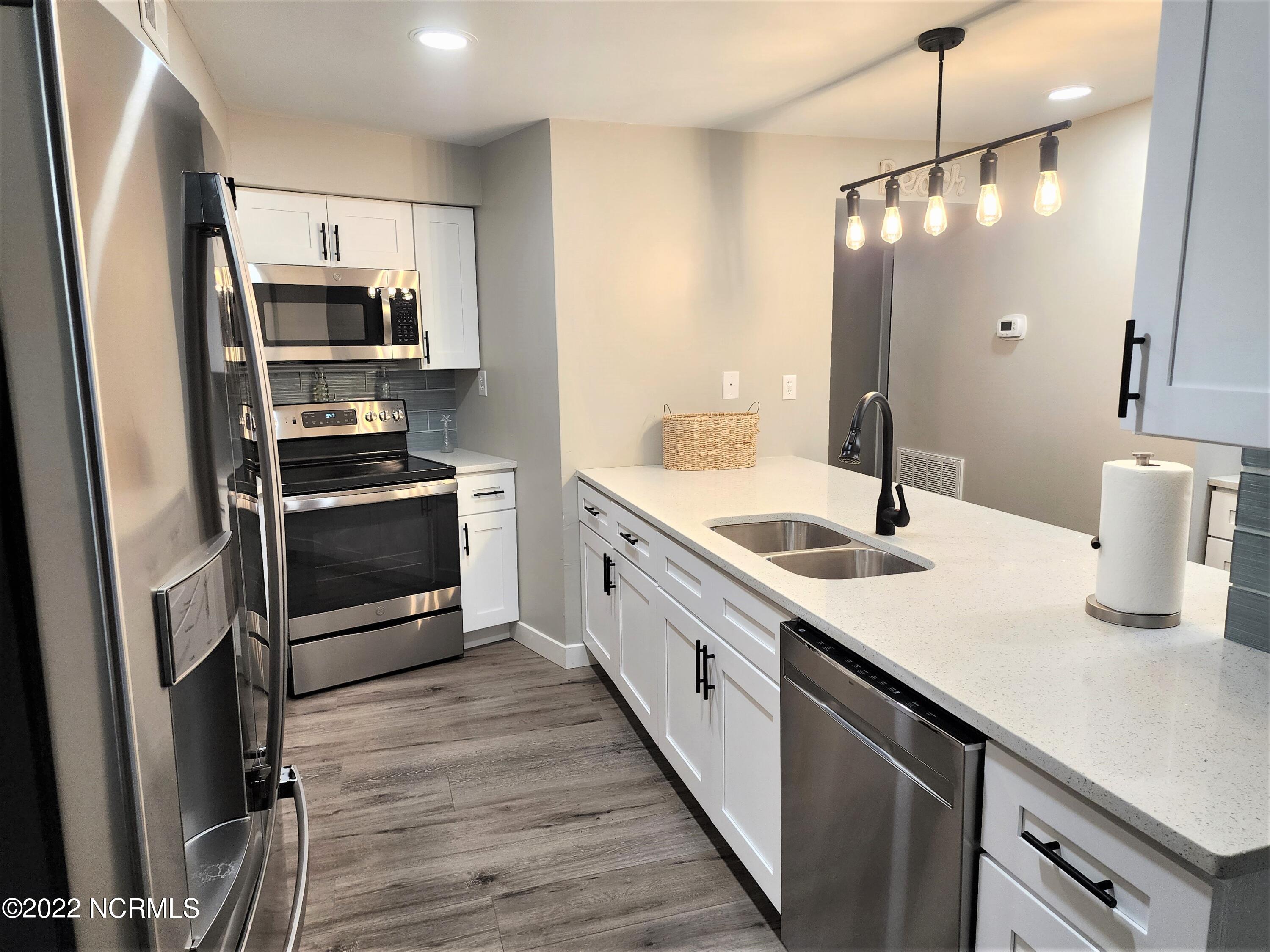 1505 Salter Path Road, Unit 127 Indian Beach, NC 28512 - Photo 13 of 70 Kitchen