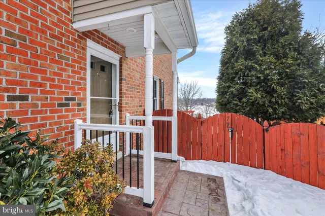 $335,000 | 79 Spring Hill Lane, Mountville, PA 17554