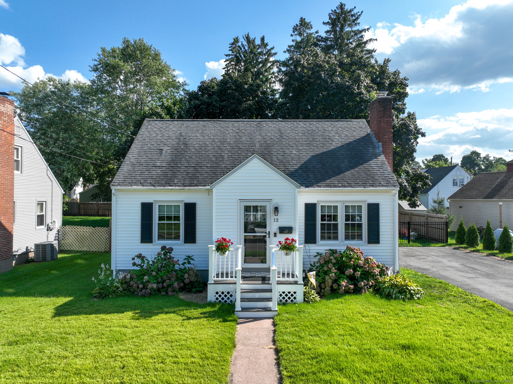 12 Byron Road Manchester, CT 06040 - Photo 1 of 1