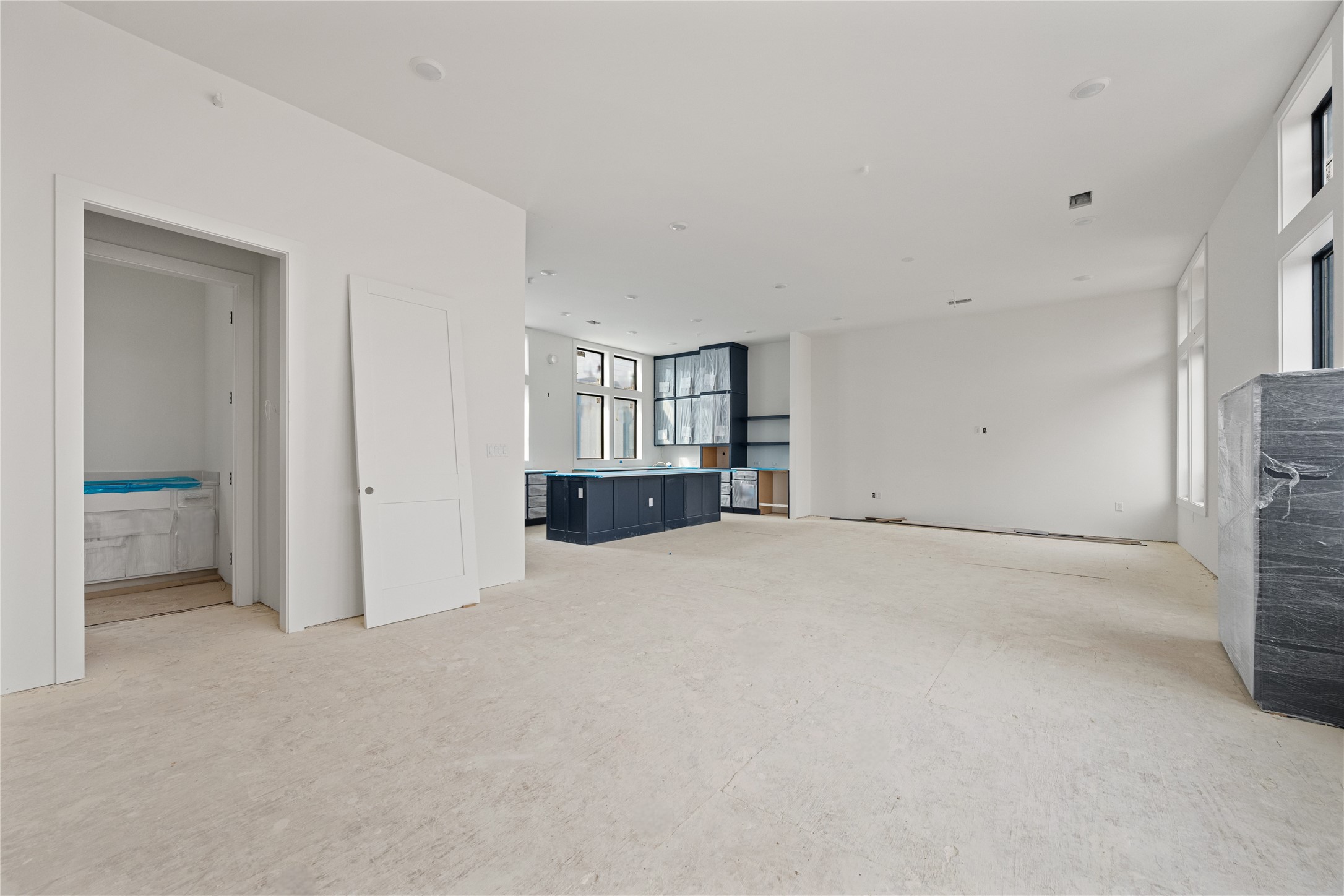1406 West 9th Street, Unit 802 Austin, TX 78703 - Photo 12 of 17 a view of empty room