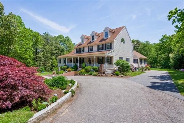 7 Abbey Road Walpole, MA 02071 - Photo 2 of 30