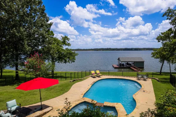 $1,499,900 | 150 Cr 2938 Street North, Pittsburg, TX 75686