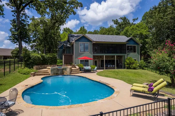 $1,499,900 | 150 Cr 2938 Street North, Pittsburg, TX 75686