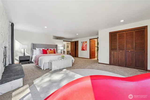 $2,250,000 | 411 West Lake Sammamish Parkway Northeast, Bellevue, WA 98008