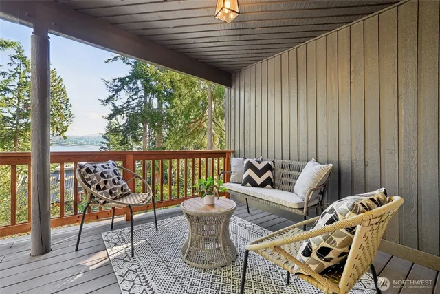 $2,250,000 | 411 West Lake Sammamish Parkway Northeast, Bellevue, WA 98008