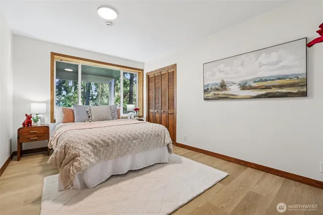 $2,250,000 | 411 West Lake Sammamish Parkway Northeast, Bellevue, WA 98008