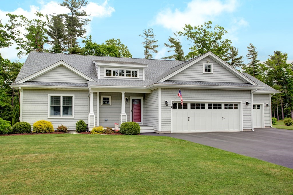 4 Pond View Terrace Wareham, MA 02576 - Photo 2 of 34