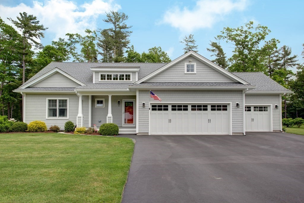 4 Pond View Terrace Wareham, MA 02576 - Photo 3 of 34