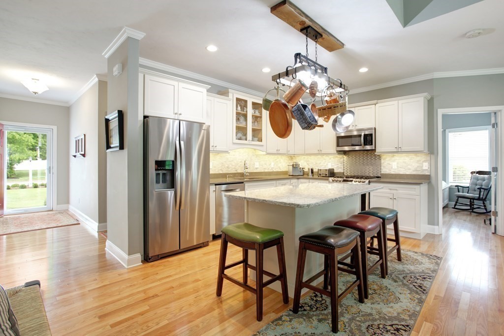 4 Pond View Terrace Wareham, MA 02576 - Photo 5 of 34