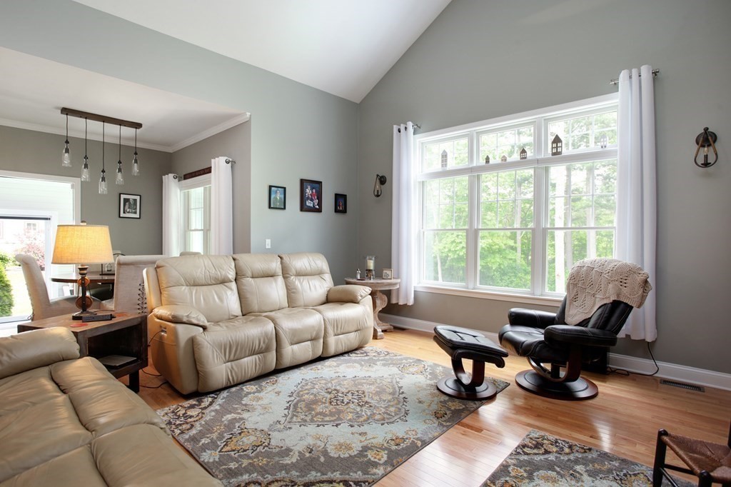 4 Pond View Terrace Wareham, MA 02576 - Photo 10 of 34