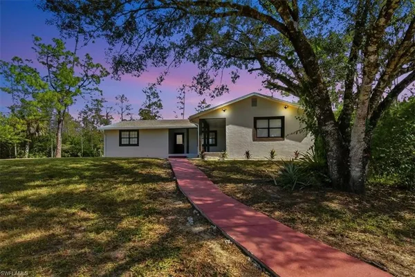 $485,000 | 360 Desoto Boulevard South, Naples, FL 34117