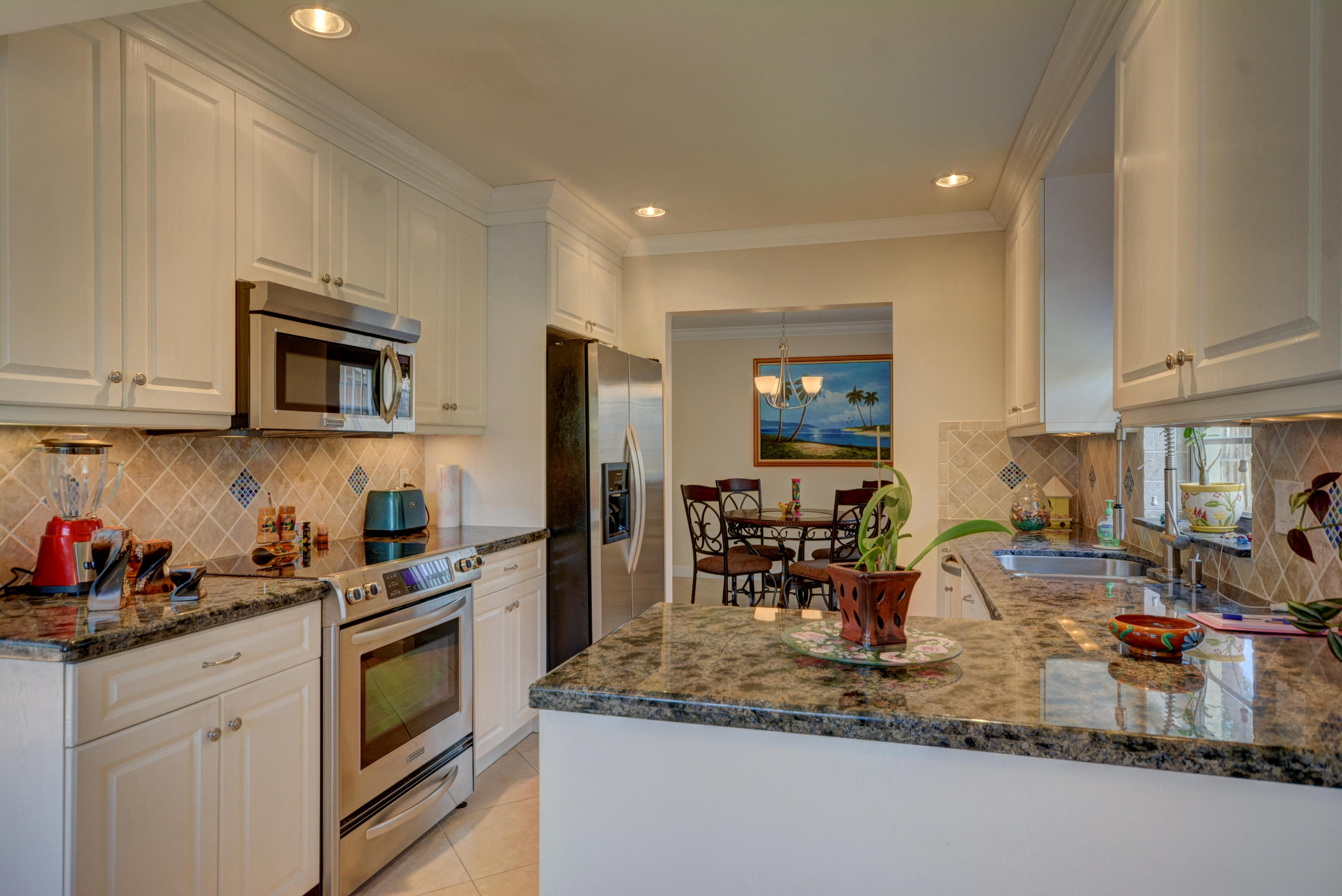 8948 Southwest 18th Road Boca Raton, FL 33433 - Photo 13 of 30 CG 8948 SW 18th Rd-14