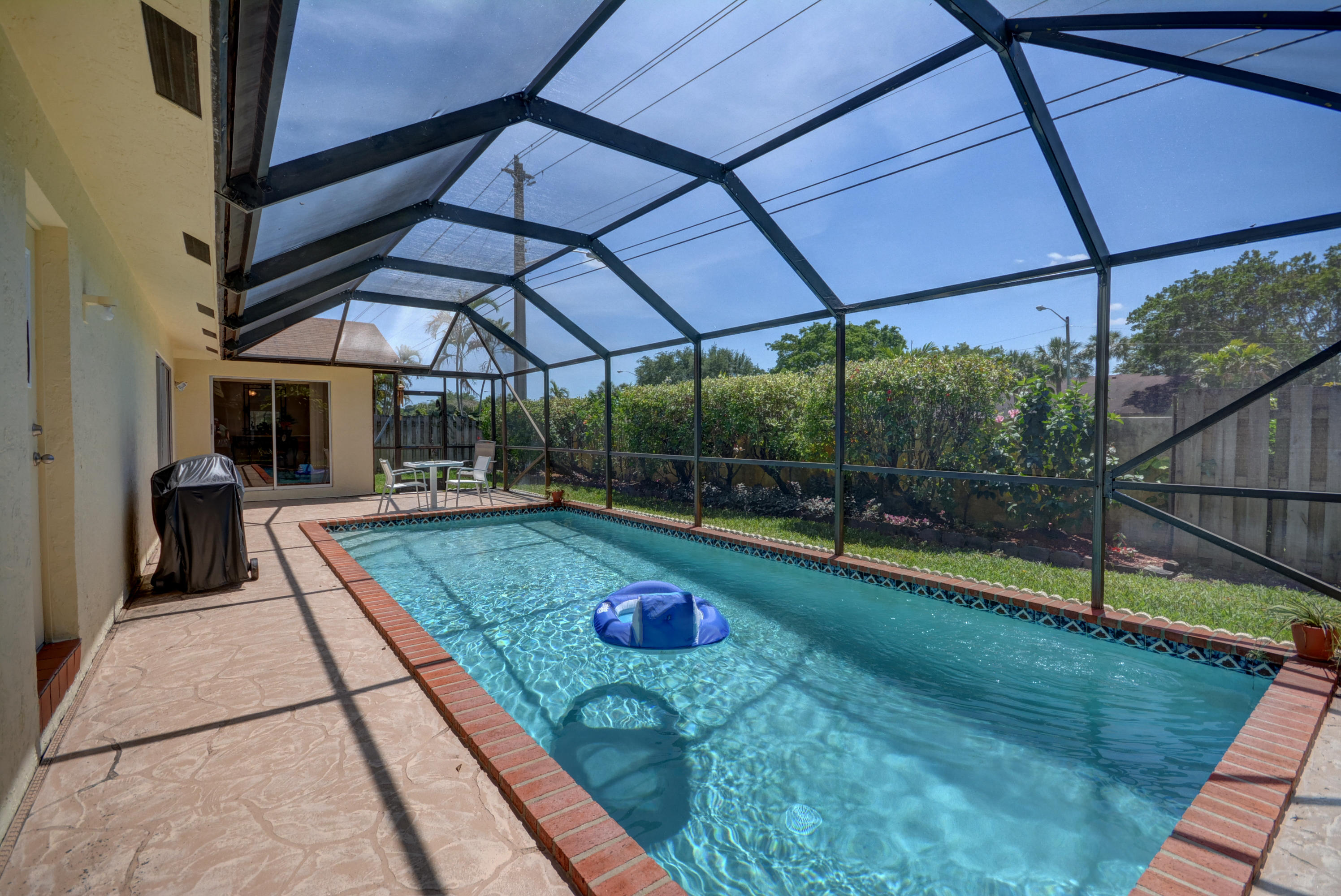 8948 Southwest 18th Road Boca Raton, FL 33433 - Photo 22 of 30 CG 8948 SW 18th Rd-29