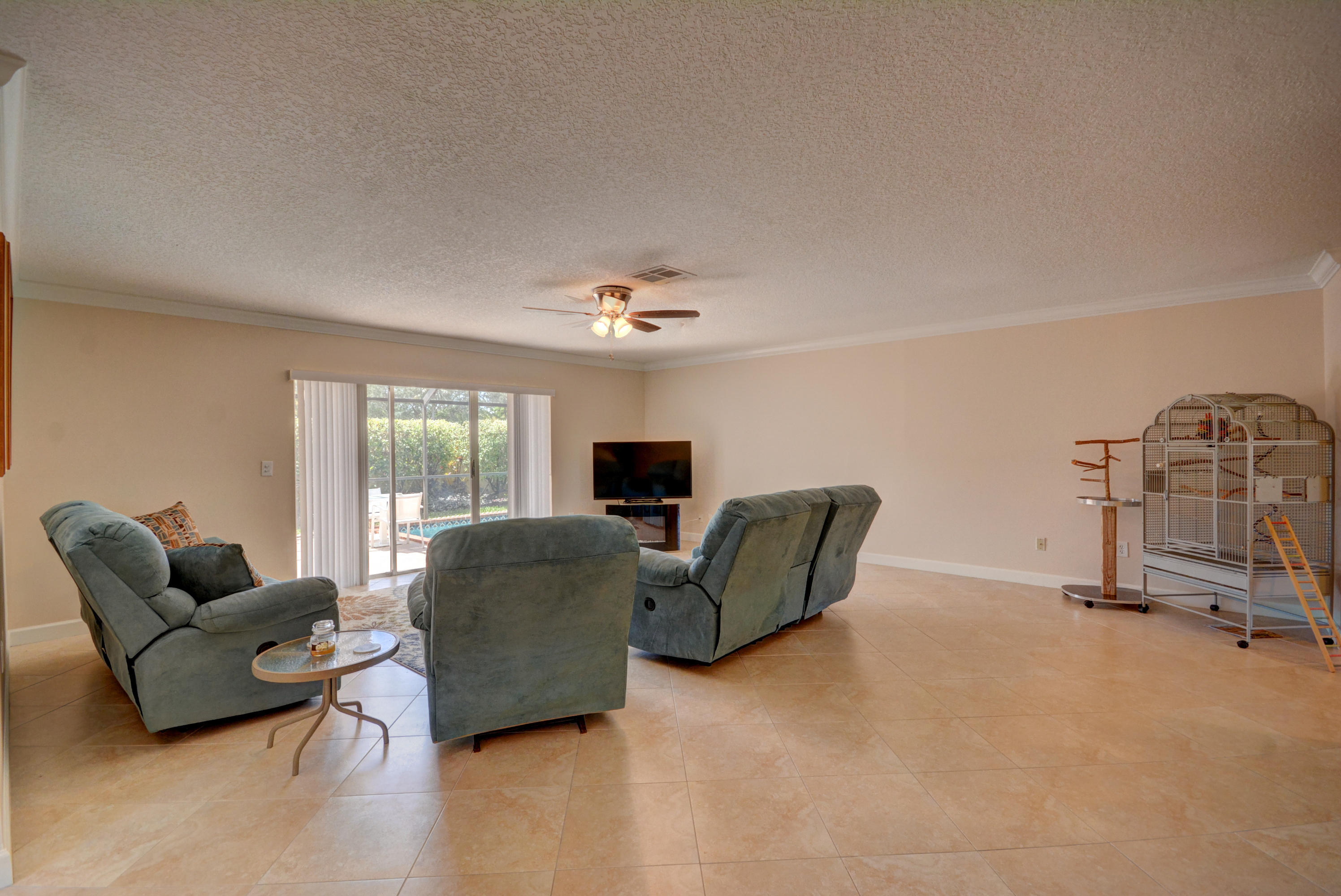 8948 Southwest 18th Road Boca Raton, FL 33433 - Photo 8 of 30 CG 8948 SW 18th Rd-9