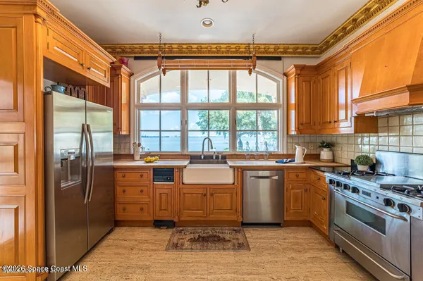 $2,995,000 | 1000 North Riverside Drive, Indialantic, FL 32903