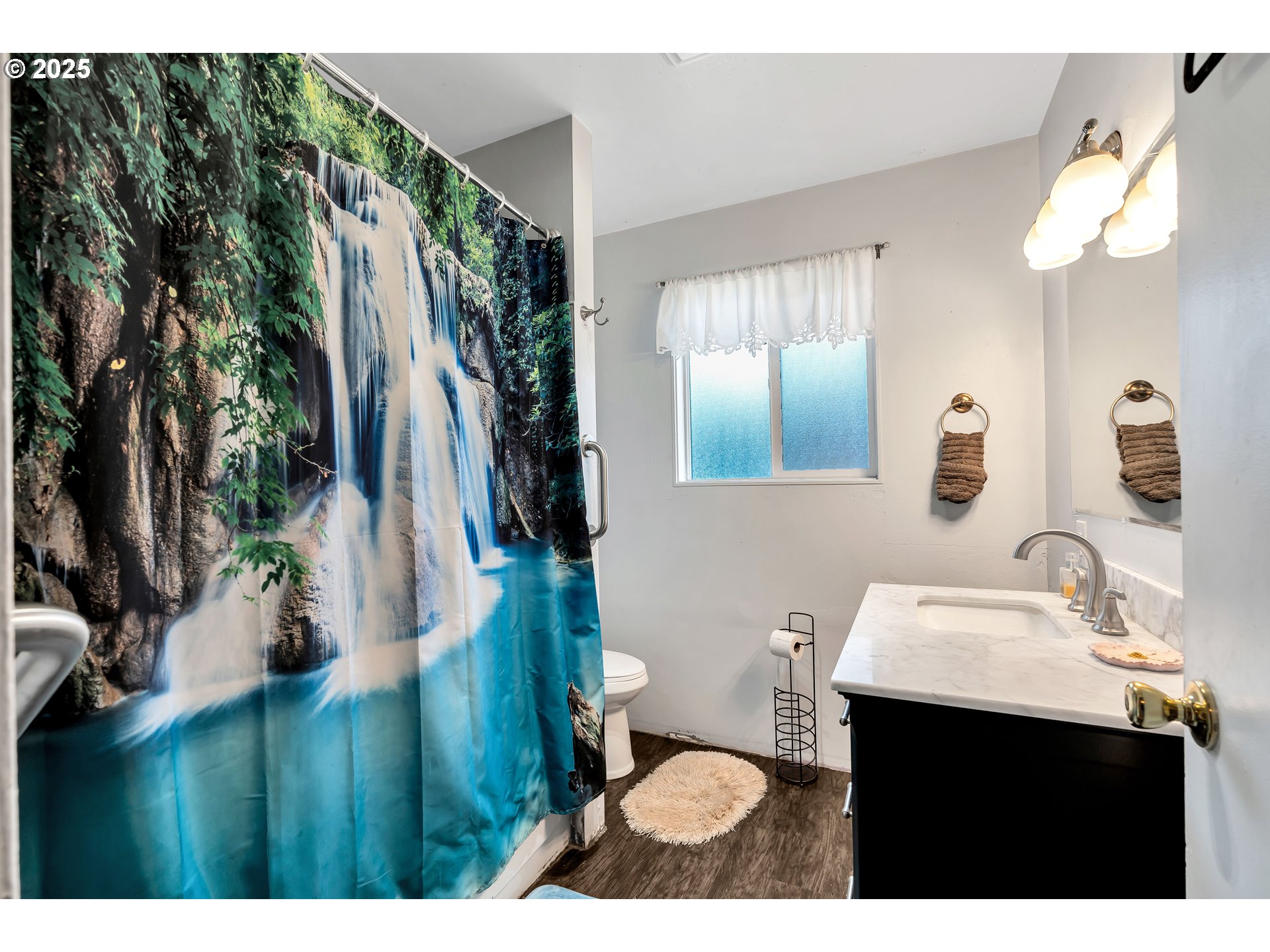 2951 Douglas Street Longview, WA 98632 - Photo 15 of 25 a bathroom with a sink vanity granite and toilet