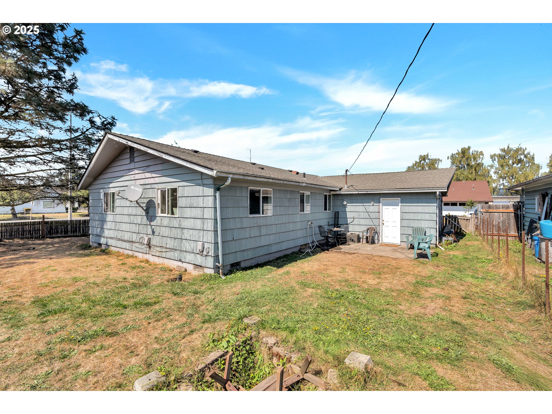 2951 Douglas Street Longview, WA 98632 - Photo 22 of 25 a view of a house with a yard