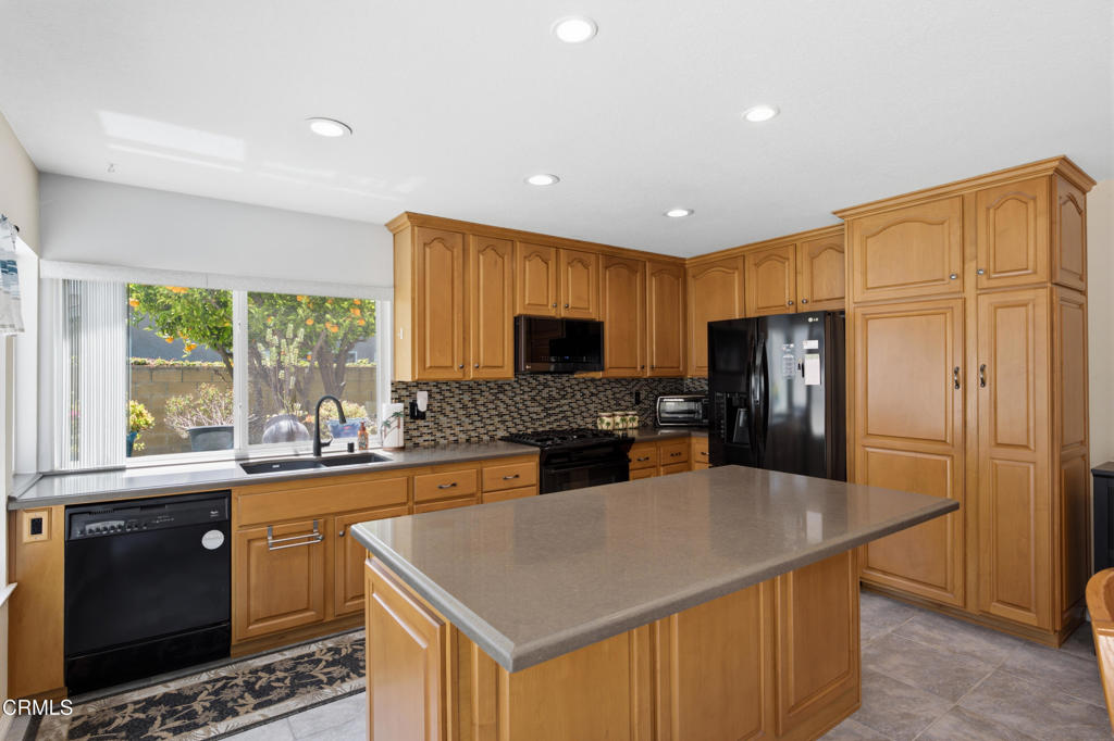 3695 Semple Street Simi Valley, CA 93063 - Photo 13 of 49