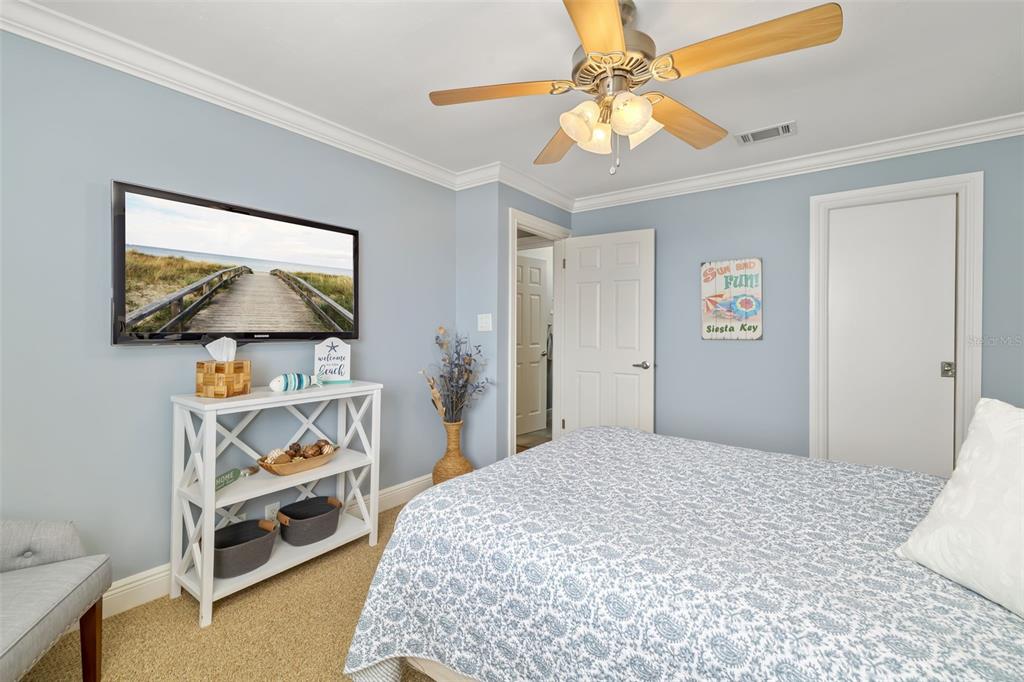 8911 Midnight Pass Road, Unit 409 Sarasota, FL 34242 - Photo 27 of 67