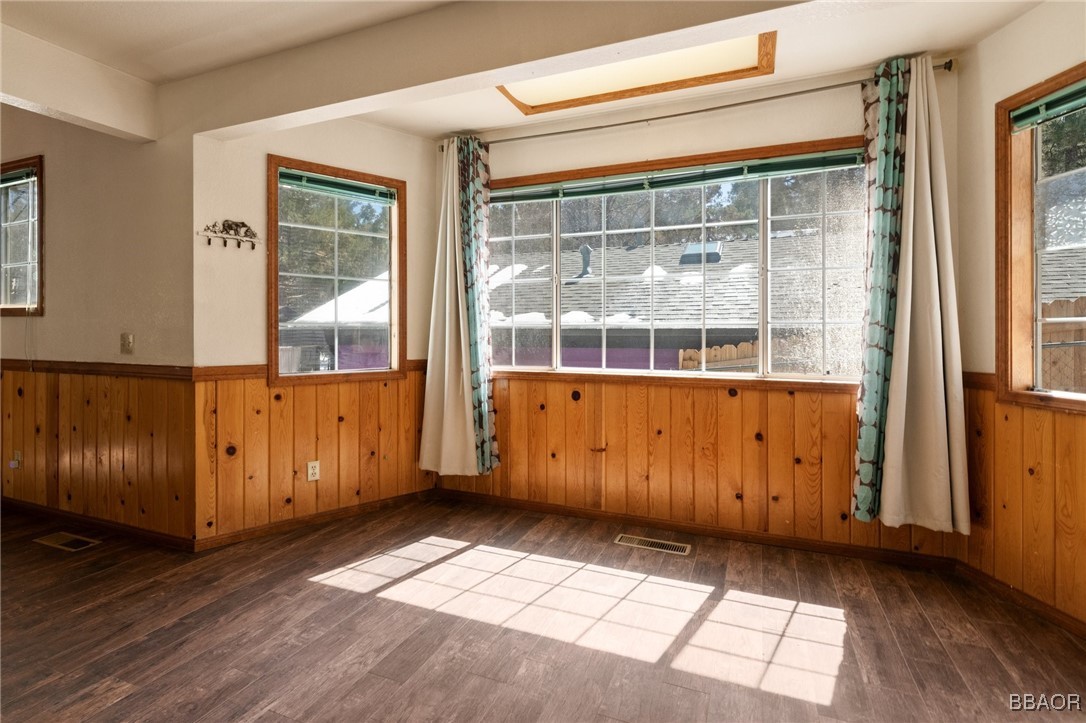 252 Riverside Avenue Sugarloaf, CA 92386 - Photo 10 of 29 a view of front door of house