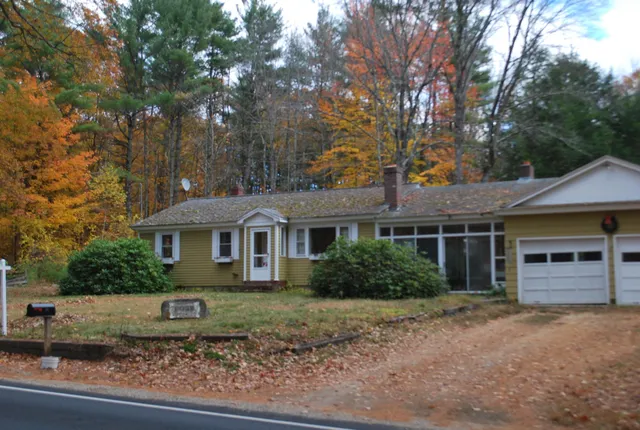 $375,000 | 23 Ledge Hill Road, Tuftonboro, NH 03816