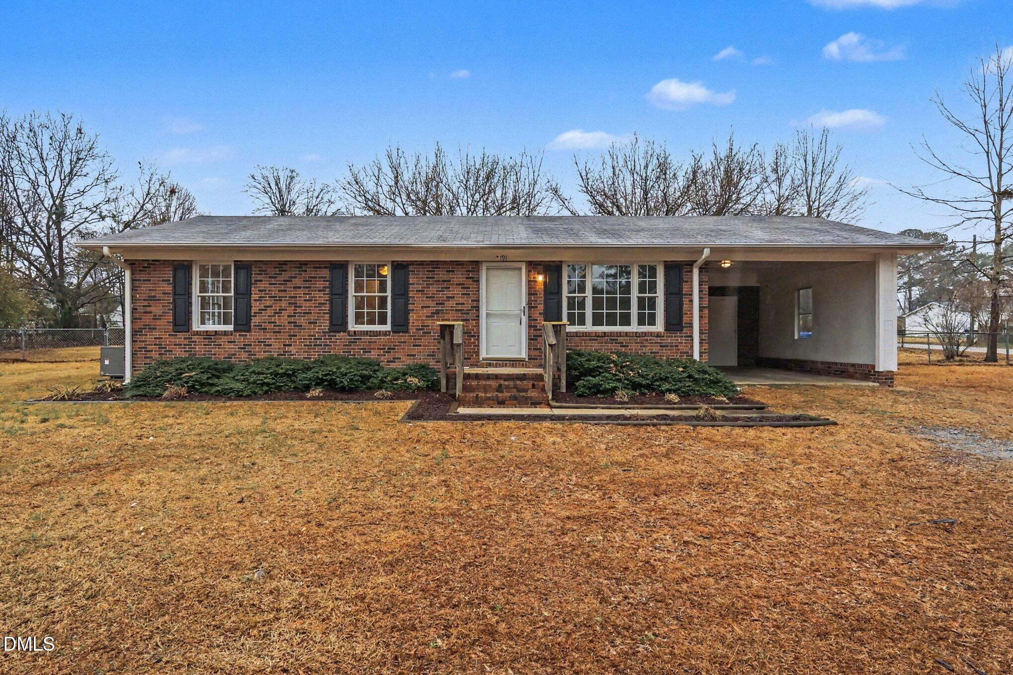 191 South Ida Street Coats, NC 27521 - Photo 1 of 17 photo_01