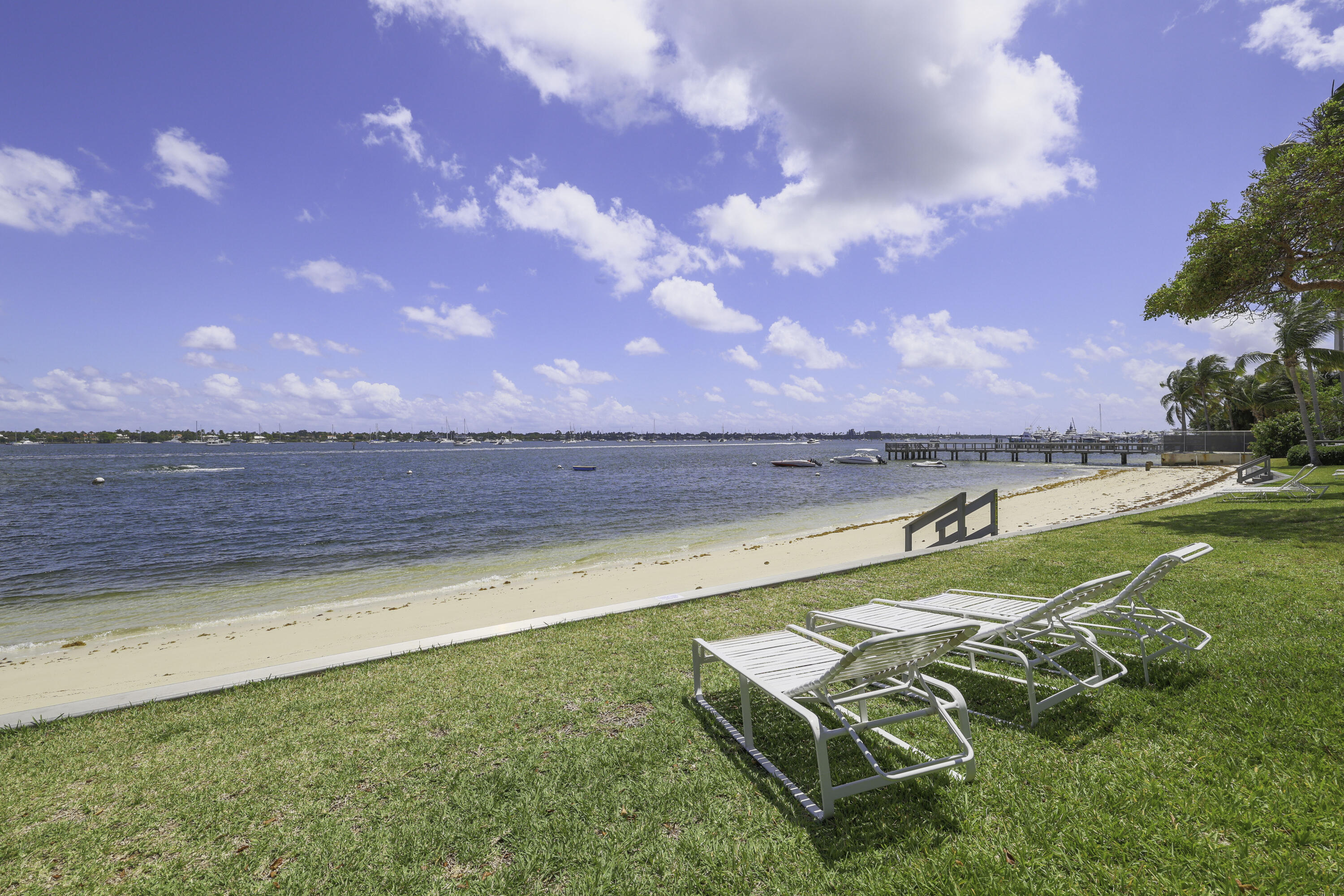 5600 North Flagler Drive, Unit 2701 West Palm Beach, FL 33407 - Photo 32 of 39 a view of an outdoor space and yard