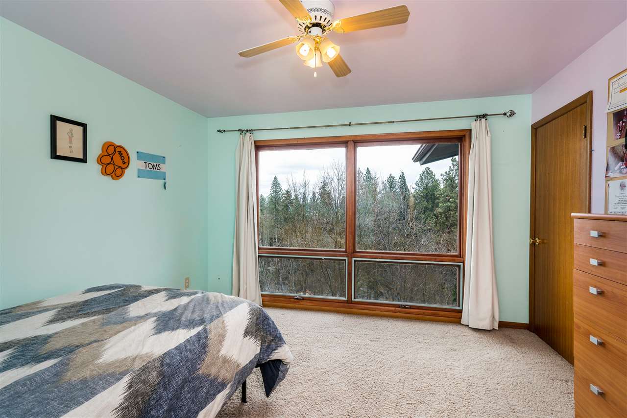 1527 South Crest Road Spokane, WA 99203 - Photo 12 of 20 Gallery Image 12