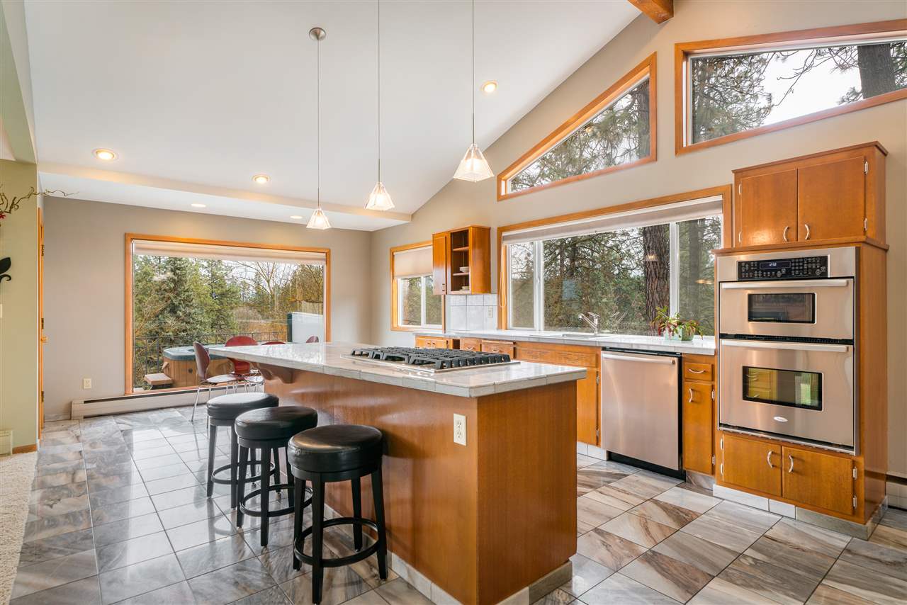 1527 South Crest Road Spokane, WA 99203 - Photo 8 of 20 Gallery Image 8