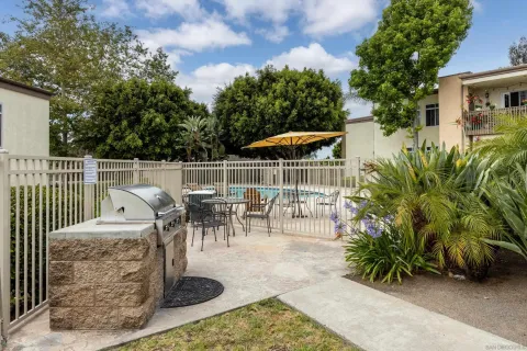 $345,000 | 432 Edgehill Lane, Unit 157, Oceanside, CA 92054
