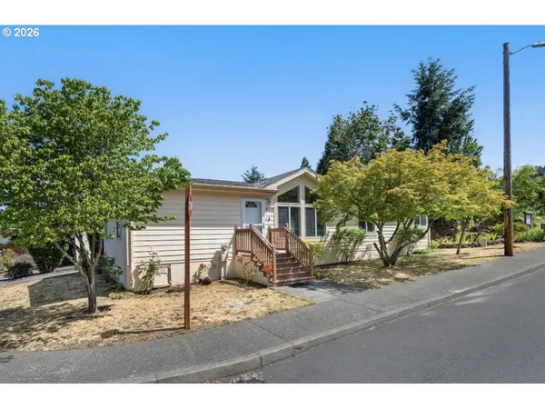 $159,900 | 4802 Southeast 133rd Drive, Portland, OR 97236